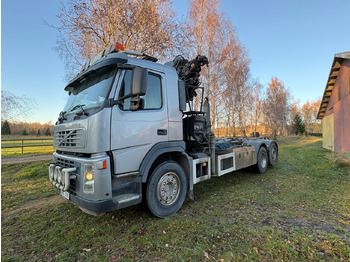Kamion s kukastom dizalicom VOLVO FM12