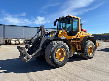 Utovarivač na kotačima VOLVO L110F