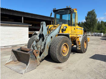 Utovarivač na kotačima VOLVO L90C