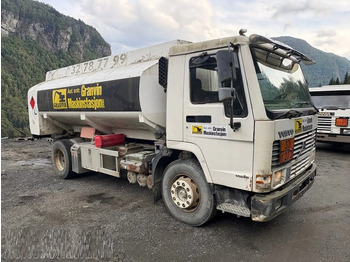 Kamion cisterna VOLVO FL7