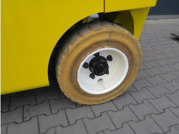 Viličar Yale GLP50VX TRIPLEX Container-Indoor-Stapler: slika Viličar Yale GLP50VX TRIPLEX Container-Indoor-Stapler Viličar Yale GLP50VX TRIPLEX Container-Indoor-Stapler: slika Viličar Yale GLP50VX TRIPLEX Container-Indoor-Stapler