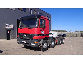 Kamion-šasija Mercedes-Benz Actros 3240 (BIG AXLE / STEEL SUSPENSION / 12 TIRES / 8X4): slika Kamion-šasija Mercedes-Benz Actros 3240 (BIG AXLE / STEEL SUSPENSION / 12 TIRES / 8X4)