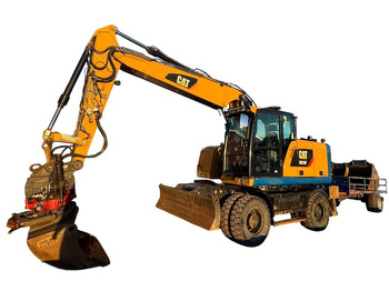 Bager na kotačima CATERPILLAR M318F