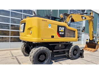Bager na kotačima CATERPILLAR M318F