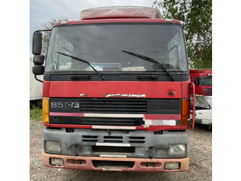 Tegljač DAF CF 85