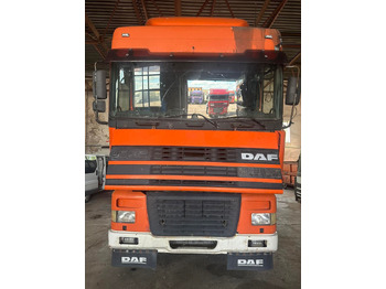 Tegljač DAF XF 95