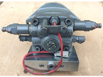 Hidraulični motor za Bager gusjeničar Liebherr Hydraulikeinbaumotor FMF045 and Dämpfungsventil DV22. ID-Nr.10137481 - ID-Nr.10152486 - ID-Nr.11369615 and ID-Nr.10151323: slika Hidraulični motor za Bager gusjeničar Liebherr Hydraulikeinbaumotor FMF045 and Dämpfungsventil DV22. ID-Nr.10137481 - ID-Nr.10152486 - ID-Nr.11369615 and ID-Nr.10151323