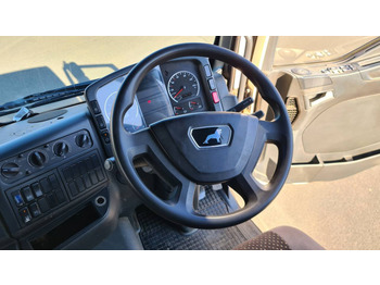 Interior photo 1: Kamion-šasija MAN TGA 26.350 6x2  Rechtslenker(Nr. 5091)