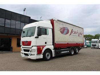 Kamion s ceradom MAN TGX 26.440