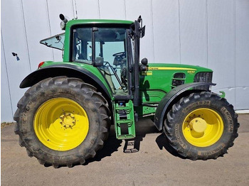 Traktor John Deere 6930 Premium AP: slika Traktor John Deere 6930 Premium AP