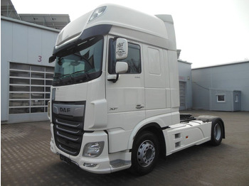Tegljač DAF XF 106 530