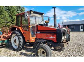 Traktor VALMET