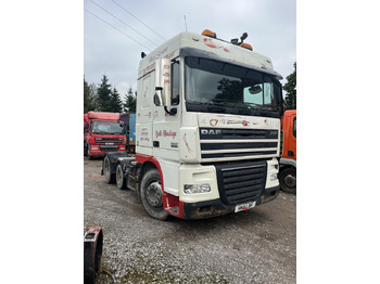 Tegljač DAF XF 105 460