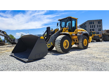 Utovarivač na kotačima VOLVO L120H
