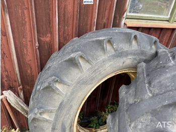 Kompletan kotač za Traktor 2 tractor tires with rims and rings: slika Kompletan kotač za Traktor 2 tractor tires with rims and rings Kompletan kotač za Traktor 2 tractor tires with rims and rings: slika Kompletan kotač za Traktor 2 tractor tires with rims and rings