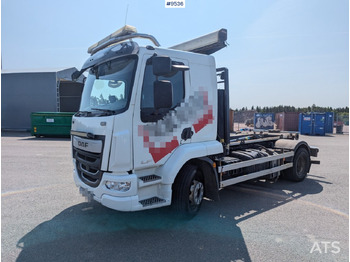 Kamion s kukastom dizalicom DAF LF 260