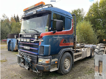 Kamion s kukastom dizalicom SCANIA R144