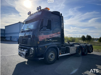 Kamion s kukastom dizalicom VOLVO FH16
