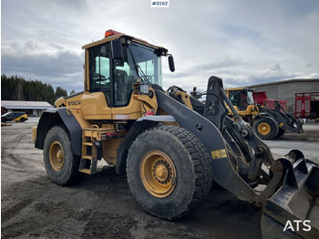 Utovarivač na kotačima VOLVO L90F