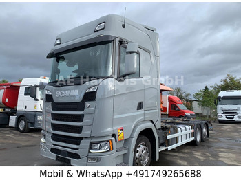 Transporter kontejnera/ Kamion s izmjenjivim sanducima SCANIA S 450