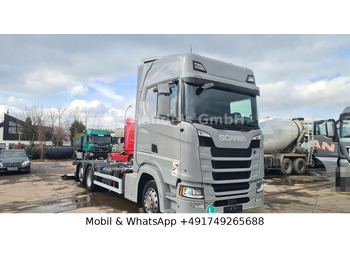 Transporter kontejnera/ Kamion s izmjenjivim sanducima SCANIA S 450