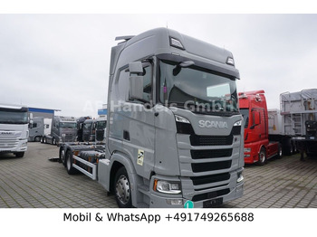 Transporter kontejnera/ Kamion s izmjenjivim sanducima SCANIA S 450