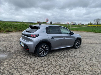 Automobil Peugeot e208 136/GT-Line Toit Panoramique 1er Main: slika Automobil Peugeot e208 136/GT-Line Toit Panoramique 1er Main