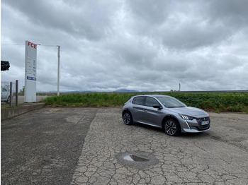 Automobil Peugeot e208 136/GT-Line Toit Panoramique 1er Main: slika Automobil Peugeot e208 136/GT-Line Toit Panoramique 1er Main