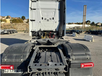 Tegljač Mercedes ACTROS 1851: slika Tegljač Mercedes ACTROS 1851
