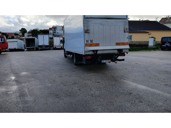 Izotermni kamion IVECO 70C18: slika Izotermni kamion IVECO 70C18