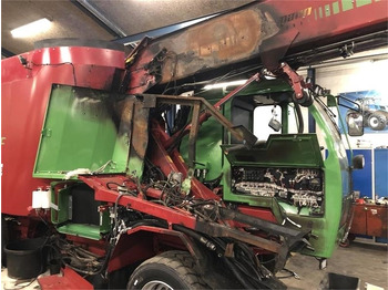 Vagon-miješalica za krmivo Strautmann Verti-Mix SF1702 Selvkørende blander: slika Vagon-miješalica za krmivo Strautmann Verti-Mix SF1702 Selvkørende blander
