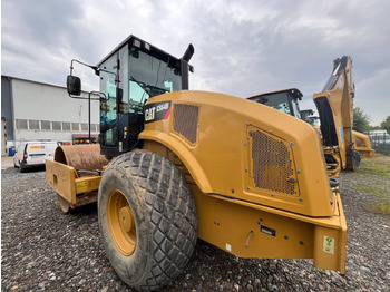 Kompaktor CAT CS64B: slika Kompaktor CAT CS64B Kompaktor CAT CS64B: slika Kompaktor CAT CS64B