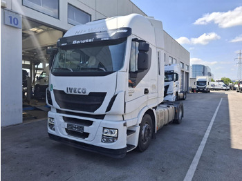 Tegljač IVECO Stralis 440
