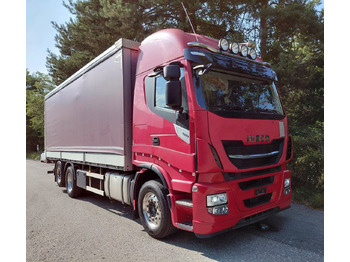 Kamion s ceradom IVECO Stralis