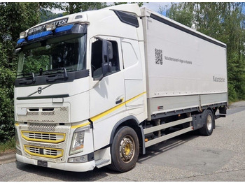 Kamion s ceradom VOLVO FH 460