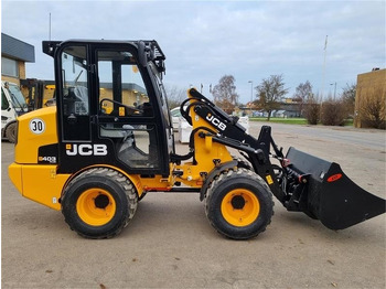 Zglobni utovarivač JCB 403 AGRI Plus model: slika Zglobni utovarivač JCB 403 AGRI Plus model
