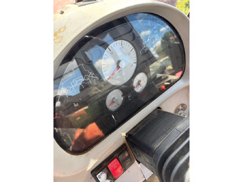 Ploča s instrumentima MASSEY FERGUSON