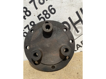 Glavina kotača za Poljoprivredni strojevi John Deere 5065M 5070M 5080M - piasta 10F702: slika Glavina kotača za Poljoprivredni strojevi John Deere 5065M 5070M 5080M - piasta 10F702