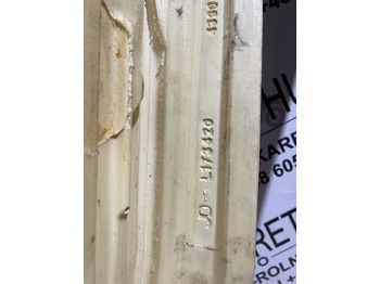 Kabina i unutrašnjost za Poljoprivredni strojevi John Deere 6920S - osłona akustryczna obicie plastik wnętrza L173420 LEWA: slika Kabina i unutrašnjost za Poljoprivredni strojevi John Deere 6920S - osłona akustryczna obicie plastik wnętrza L173420 LEWA Kabina i unutrašnjost za Poljoprivredni strojevi John Deere 6920S - osłona akustryczna obicie plastik wnętrza L173420 LEWA: slika Kabina i unutrašnjost za Poljoprivredni strojevi John Deere 6920S - osłona akustryczna obicie plastik wnętrza L173420 LEWA