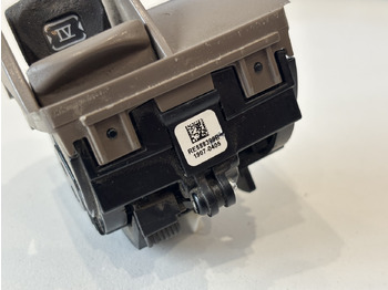 Električni sustav za Poljoprivredni strojevi John Deere 6R 7M 6xxx 7xxx 8xxx 9xxx Lewy Moduł Sterujący Przełącznik RE588399: slika Električni sustav za Poljoprivredni strojevi John Deere 6R 7M 6xxx 7xxx 8xxx 9xxx Lewy Moduł Sterujący Przełącznik RE588399 Električni sustav za Poljoprivredni strojevi John Deere 6R 7M 6xxx 7xxx 8xxx 9xxx Lewy Moduł Sterujący Przełącznik RE588399: slika Električni sustav za Poljoprivredni strojevi John Deere 6R 7M 6xxx 7xxx 8xxx 9xxx Lewy Moduł Sterujący Przełącznik RE588399