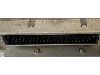 Upravljačka jedinica (ECU) za Poljoprivredni strojevi Same Deutz Fahr 081679-0108: slika Upravljačka jedinica (ECU) za Poljoprivredni strojevi Same Deutz Fahr 081679-0108 Upravljačka jedinica (ECU) za Poljoprivredni strojevi Same Deutz Fahr 081679-0108: slika Upravljačka jedinica (ECU) za Poljoprivredni strojevi Same Deutz Fahr 081679-0108