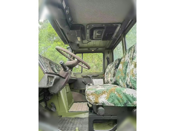 Kamion-šasija 1995 MERCEDES-BENZ UNIMOG 2150: slika Kamion-šasija 1995 MERCEDES-BENZ UNIMOG 2150