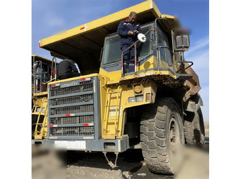 Kruti istovarivač/ Kamion za prijevoz kamenja KOMATSU HD465