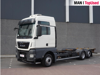 Transporter kontejnera/ Kamion s izmjenjivim sanducima MAN TGX 26.510