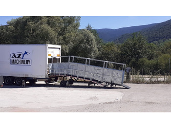 Utovarna rampa Mobile ramp on trailer for cattle loading.  Brand: AZ RAMP - Type: TOP AGRI: slika Utovarna rampa Mobile ramp on trailer for cattle loading.  Brand: AZ RAMP - Type: TOP AGRI