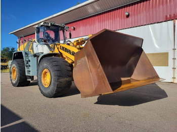 Utovarivač na kotačima LIEBHERR L 586