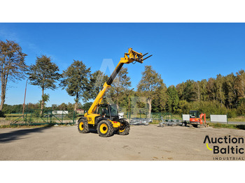 Teleskopski rukovatelj JCB