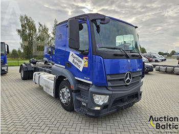 Kamion-šasija MERCEDES-BENZ Actros 1843