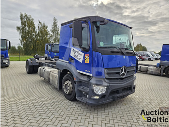 Kamion-šasija MERCEDES-BENZ Actros 1843