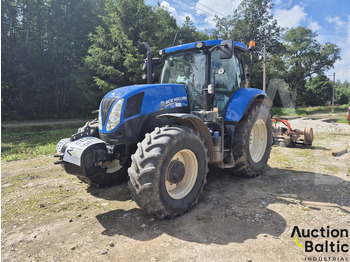 Traktor New Holland T 7.210: slika Traktor New Holland T 7.210
